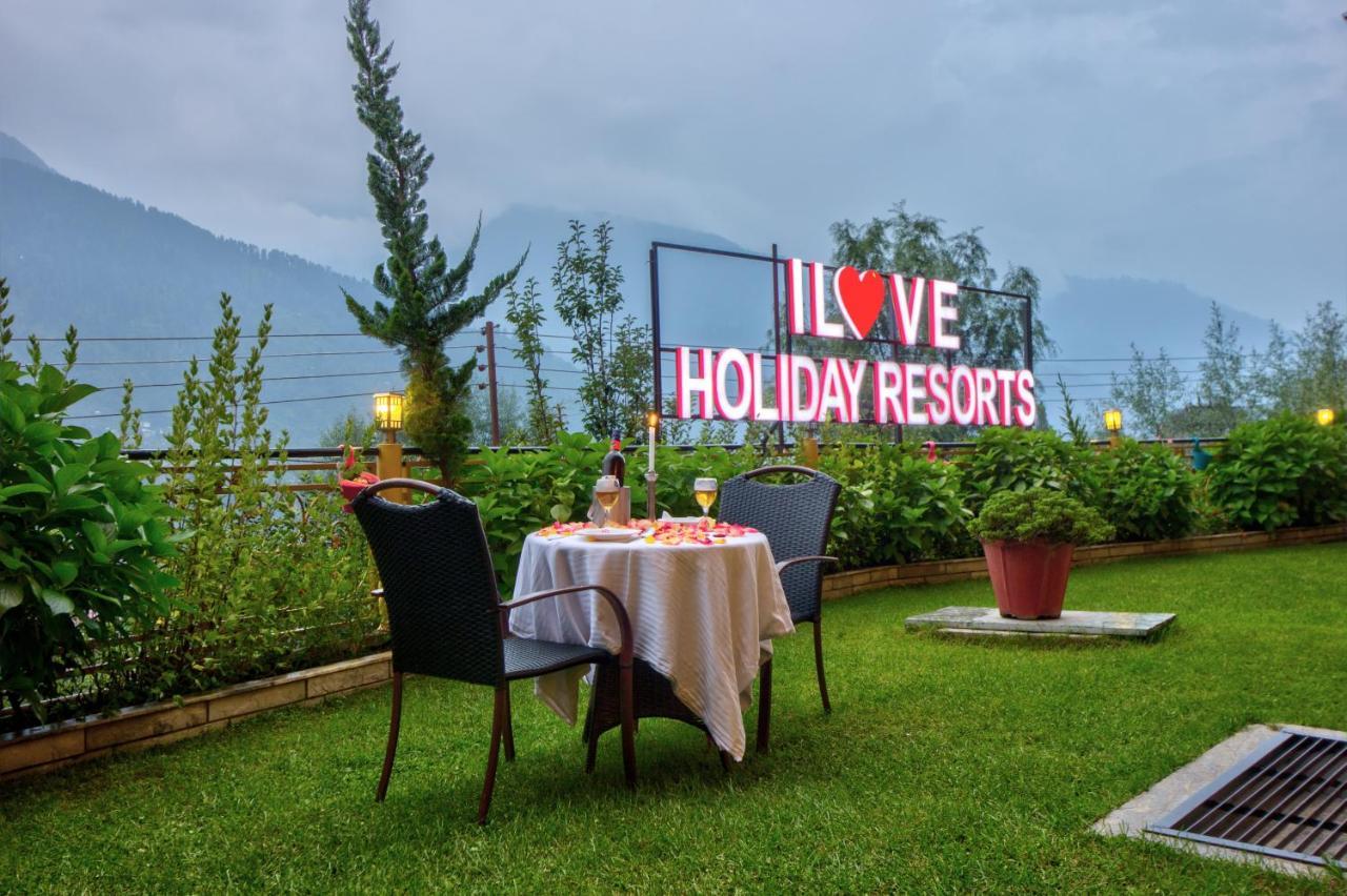 The Holiday Resorts And Cottages Маналі Екстер'єр фото